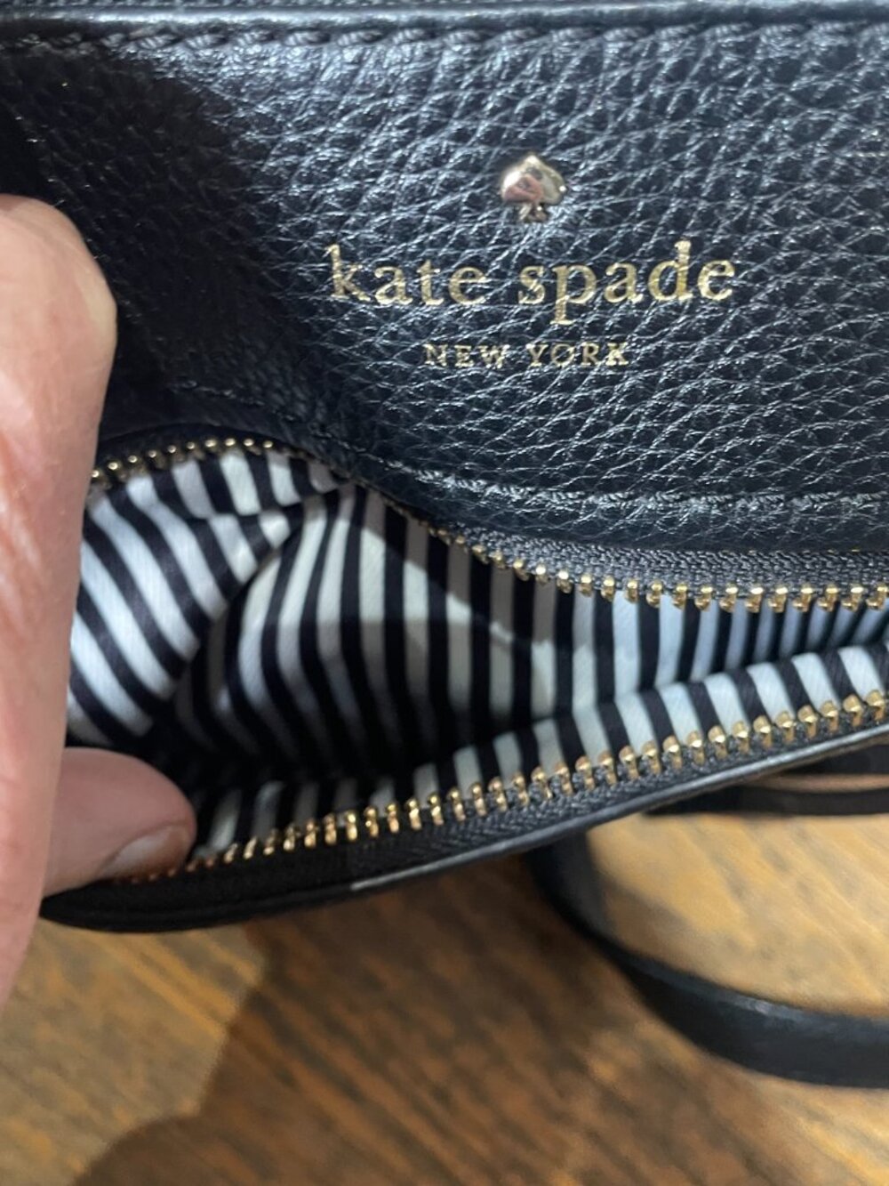 Kate Spade Cobble Hill Gina Satchel Black - Picture 8 of 11
